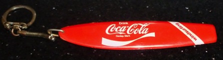 93156-6 € 2,00 coca  cola sleutelhanger plastic surfplank.jpeg